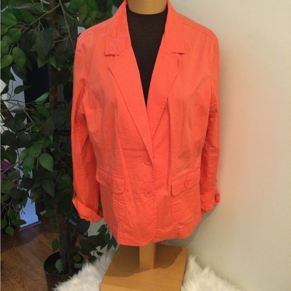 STUDIO Works Woman’s XL orangey coral roll sleeve 2 button blazer with p…